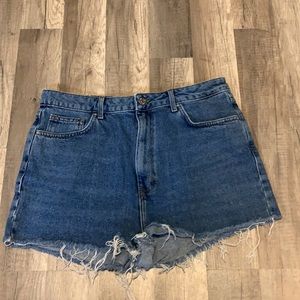 Ladies Forever 21 Cut Off Style Jean Shorts
